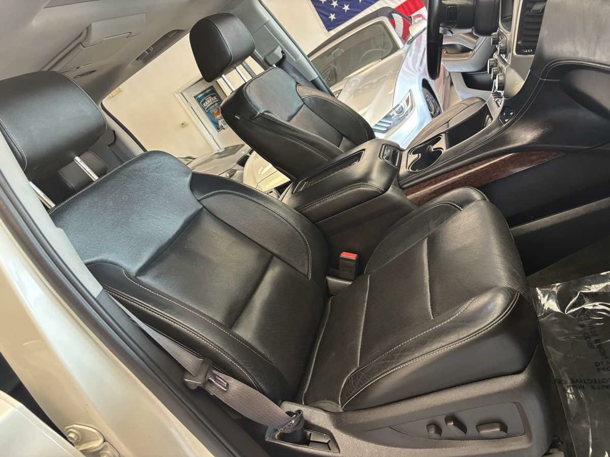 Used 2015 GMC Yukon XL SLT w/ Open Road Package RWD image 22