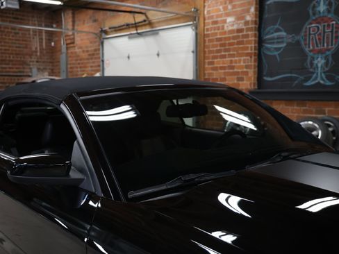 Used 2010 Ford Mustang Shelby GT500 image 25