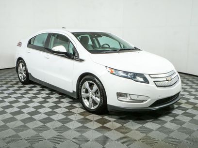 Used 2013 Chevrolet Volt w/ Enhanced Safety Package 2