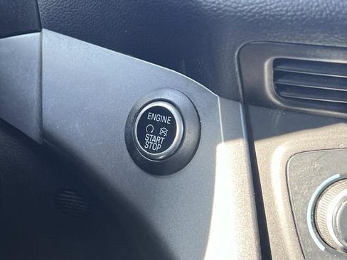 Certified 2019 Ford Escape SEL image 25