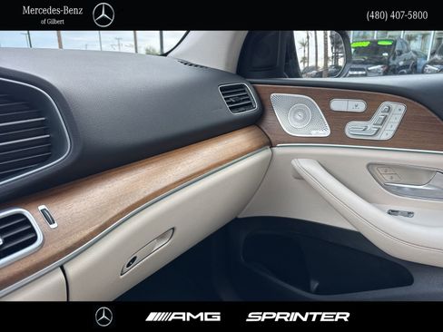 Certified 2022 Mercedes-Benz GLE 350 4MATIC w/ Premium Package image 26