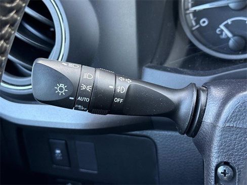 Used 2022 Toyota Tacoma SR5 image 26
