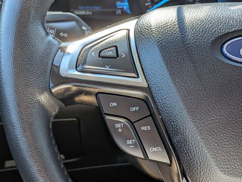Used 2024 Ford Edge Titanium AWD/4WD image 19