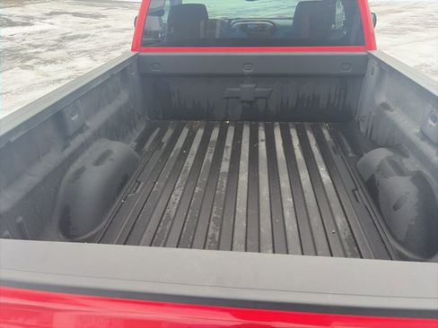 Used 2018 Chevrolet Silverado 1500 LT w/ LT Convenience Package image 9