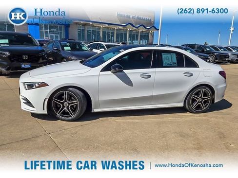 Used 2022 Mercedes-Benz A 220 4MATIC image 2