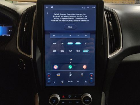 Used 2023 Ford Edge SEL image 25