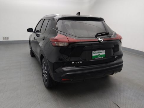 Used 2021 Nissan Kicks SV image 7