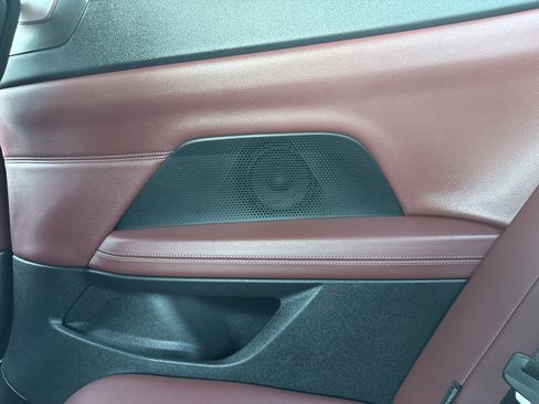 Used 2024 BMW 430i Coupe w/ Convenience Package image 41