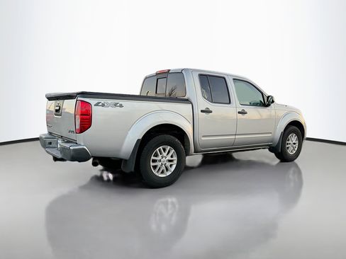 Used 2017 Nissan Frontier SV image 14