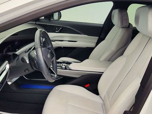 Used 2024 Cadillac Lyriq Sport RWD image 19
