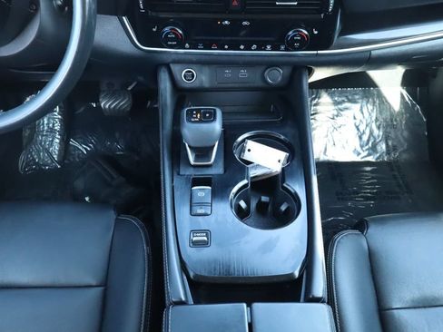 Used 2023 Nissan Rogue SL w/ SL Premium Package FWD image 27