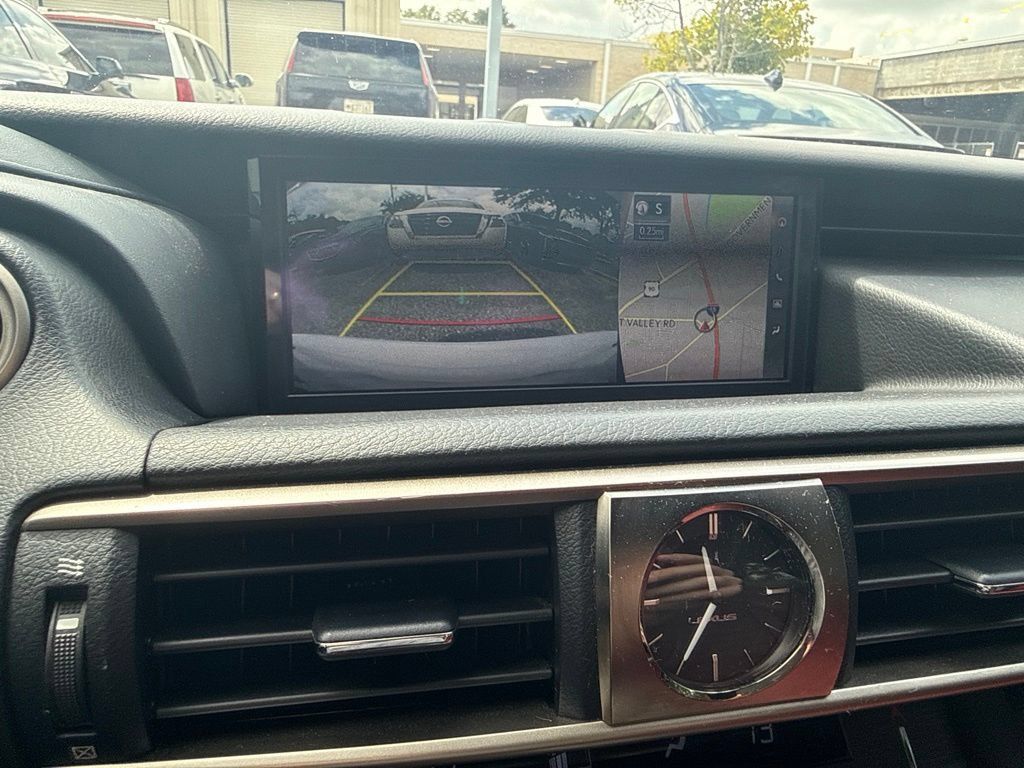 Used 2020 Lexus IS 350 F Sport w/ F Sport Package RWD image 19