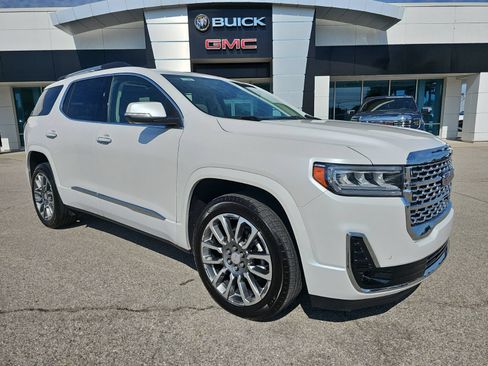 Used 2023 GMC Acadia Denali w/ Denali Ultimate Package AWD/4WD image 1