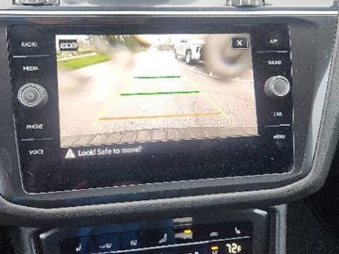 Used 2023 Volkswagen Tiguan SE R-Line FWD image 18