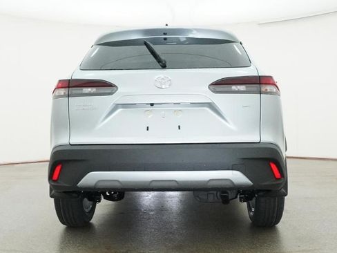 Used 2026 Toyota Corolla Cross LE FWD image 60