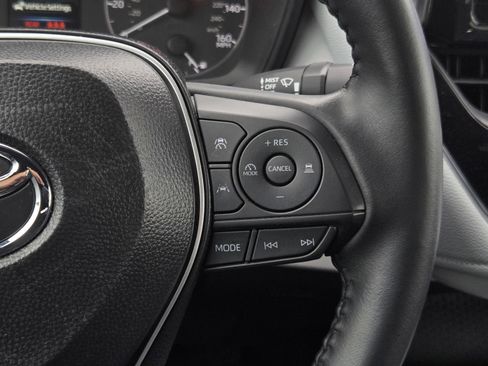 Certified 2025 Toyota Corolla SE image 20