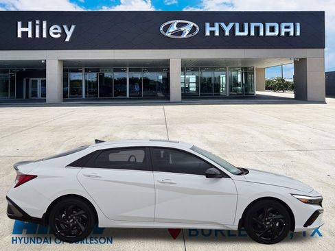 New 2026 Hyundai Elantra SEL Sport Premium w/ Cargo Package FWD image 3