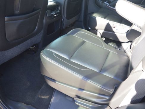 Used 2015 GMC Yukon SLT w/ Open Road Package image 14