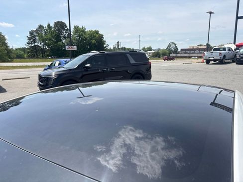 Used 2023 Tesla Model 3 Standard Range RWD image 11