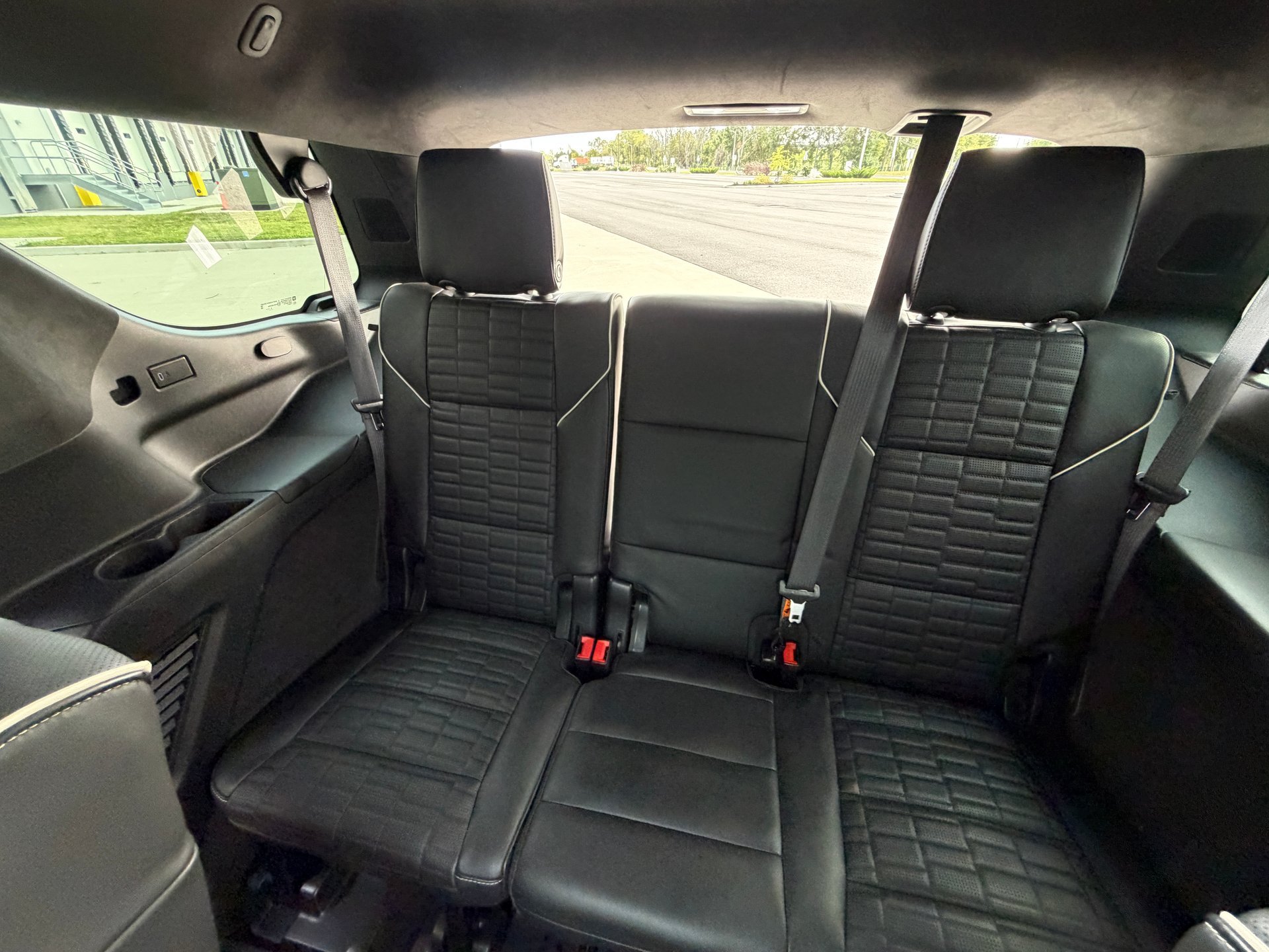 Used 2023 Cadillac Escalade V w/ LPO, ONYX Package AWD/4WD image 37