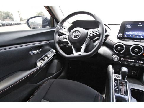 Certified 2025 Nissan Sentra SR FWD image 8