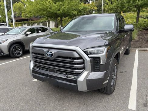 Used 2022 Toyota Tundra Limited AWD/4WD image 2
