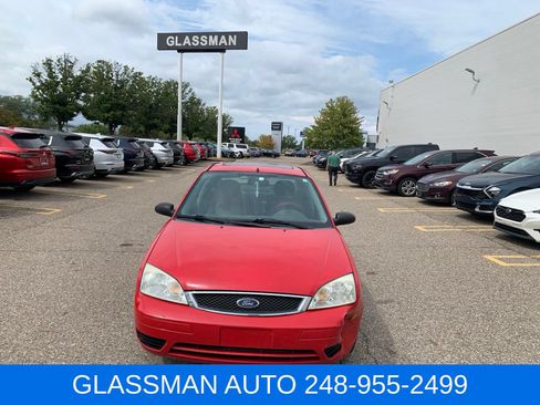 Used 2007 Ford Focus SE FWD image 1