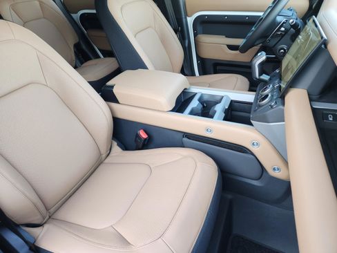 New 2026 Land Rover Defender 130 V8 image 9