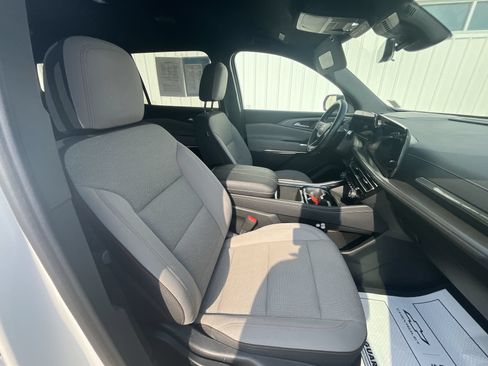 Used 2026 Chevrolet Traverse LT w/ Driver Confidence Package FWD image 27