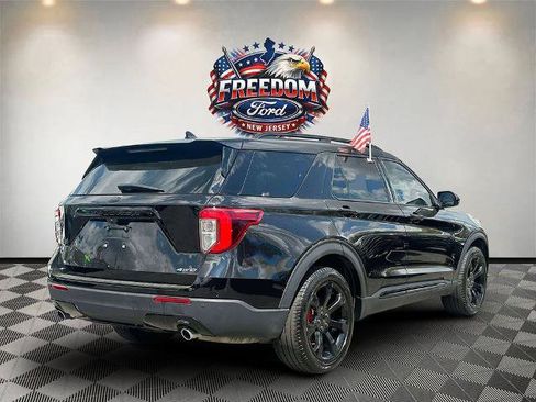 Certified 2023 Ford Explorer ST-Line AWD/4WD image 5