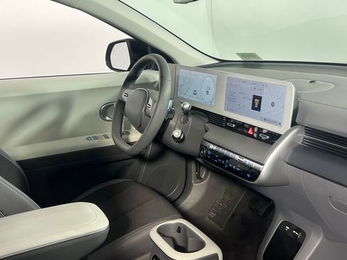 Used 2024 Hyundai Ioniq 5 SEL image 31