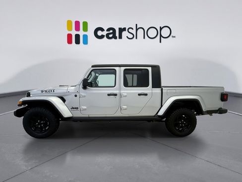 Used 2023 Jeep Gladiator Sport AWD/4WD image 2