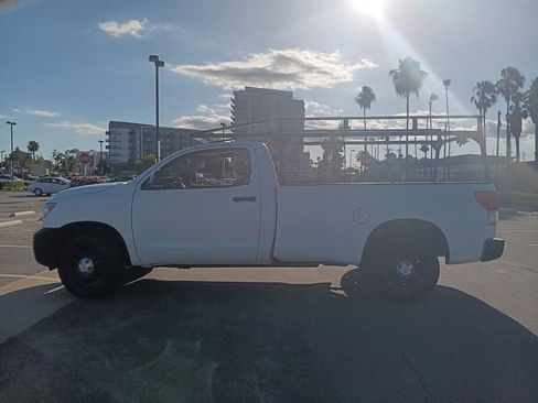 Used 2011 Toyota Tundra 2WD Regular Cab Long Bed image 5