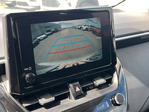 Used 2025 Toyota Corolla LE FWD image 23