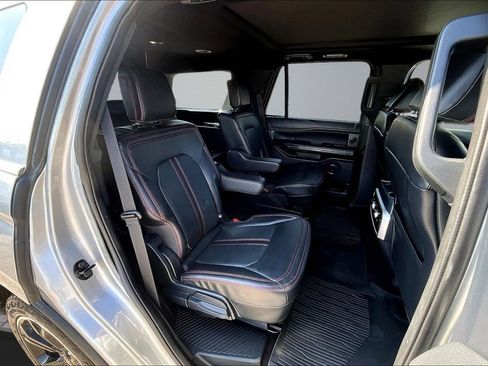 Used 2022 Ford Expedition Limited RWD image 26