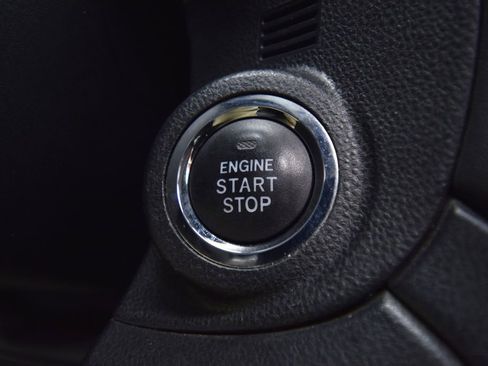 Used 2024 Subaru Outback Premium image 32