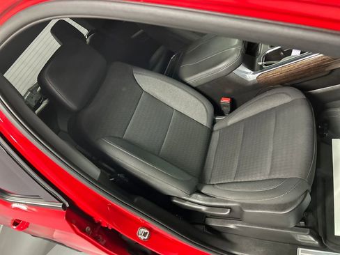 Used 2023 GMC Sierra 1500 Elevation image 24