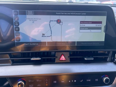 Certified 2025 Kia Sportage EX FWD image 18