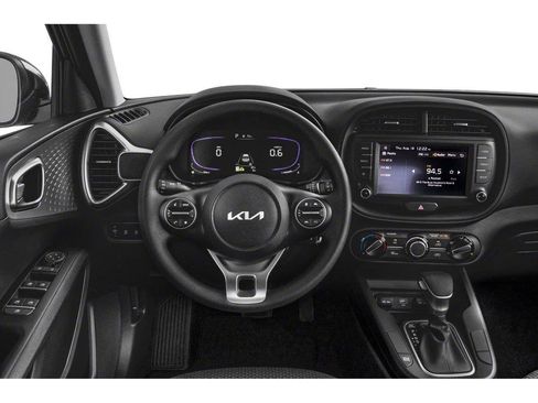 Used 2023 Kia Soul LX w/ LX Technology Package FWD image 26
