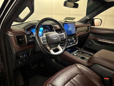 Certified 2024 Ford Expedition Max Limited RWD image 5