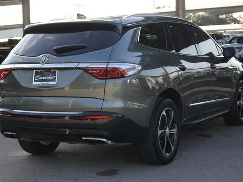 Used 2022 Buick Enclave Premium w/ LPO, Touring Package image 6