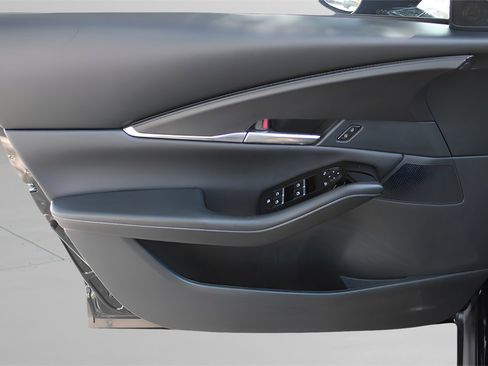 New 2025 MAZDA CX-30 AWD 2.5 S w/ Preferred Package image 30