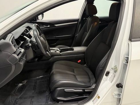 Used 2020 Honda Civic Sport image 14