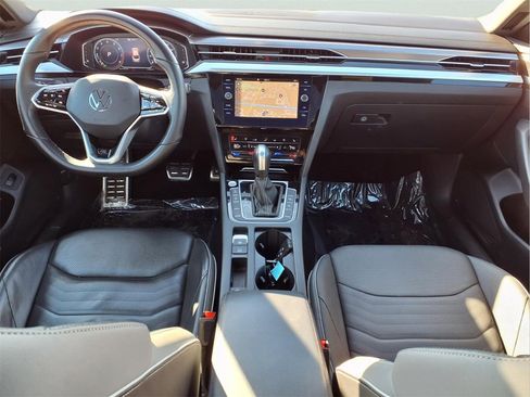 Used 2023 Volkswagen Arteon SEL Premium w/ Arteon MDO Package image 11