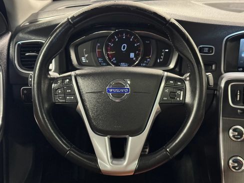 Used 2016 Volvo S60 T5 Inscription Platinum FWD image 31