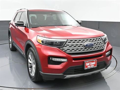 Used 2022 Ford Explorer Limited w/ Equipment Group 301A RWD image 3
