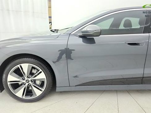 Used 2025 Audi A6 e-tron Premium Plus w/ Premium Plus RWD image 22