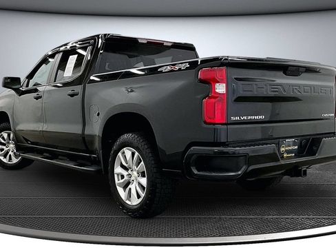 Used 2021 Chevrolet Silverado 1500 Custom w/ Safety Confidence Package AWD/4WD image 4