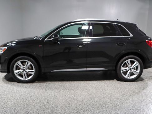 Used 2022 Audi Q3 2.0T Premium Plus w/ Premium Plus Package image 10