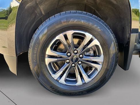 Used 2022 Chevrolet Colorado Z71 AWD/4WD image 9